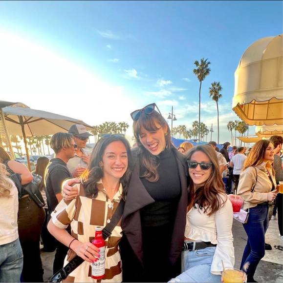 Meet your Posher, Jessi - Picture 1 of 1